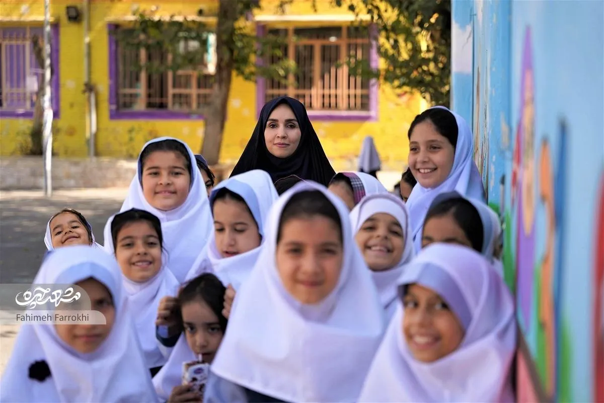 تلاش سمانه شعرباف برای تحول در دبستان «سارا»