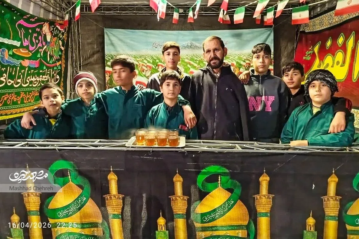 پذیرایی با چای در میدان، نذر سیدجعفرستاری که از چهل شب گذشت