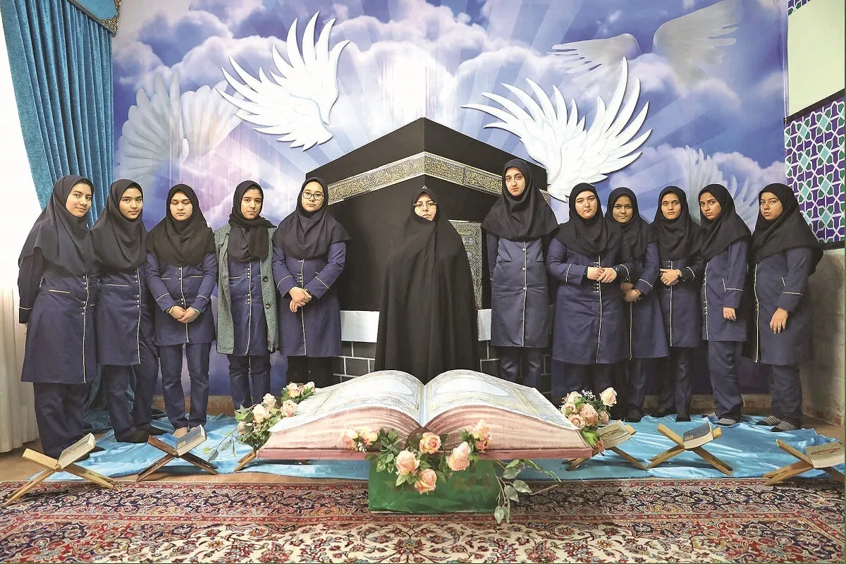 از ادغام دبستان و دبیرستان تا دختران ازدواج کرده؛ معضلات خانم مدیر