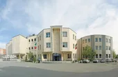 تنها هنرستان هنرهای زیبای پسرانِ خراسان در خیابان ادیب است