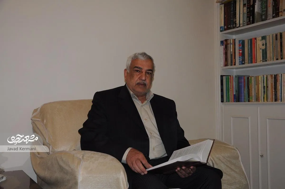معلم آزادشهر پنجمین ساکن محله است