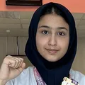 ملیکا در کلاس درس و میدان مسابقه کم نمی‌آورد