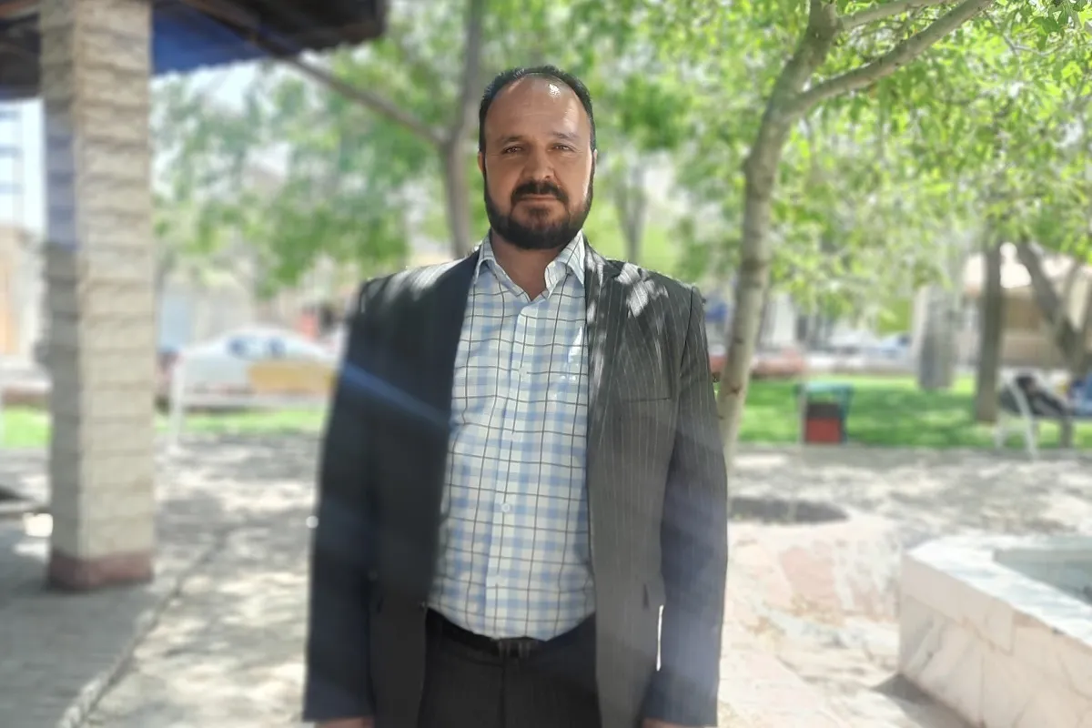 خاطره معلمی که در اولین روز کاری از ناظم کتک خورد!