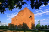 هارونیه، مقبره هارون&zwnj;الرشید نیست