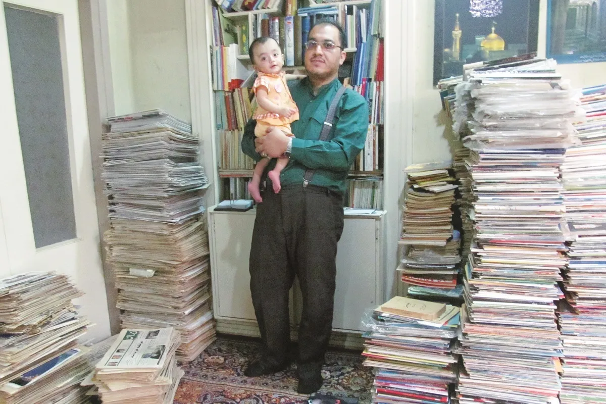 زندگی مجموعه‌دار محله عامل با تیترهای روزنامه