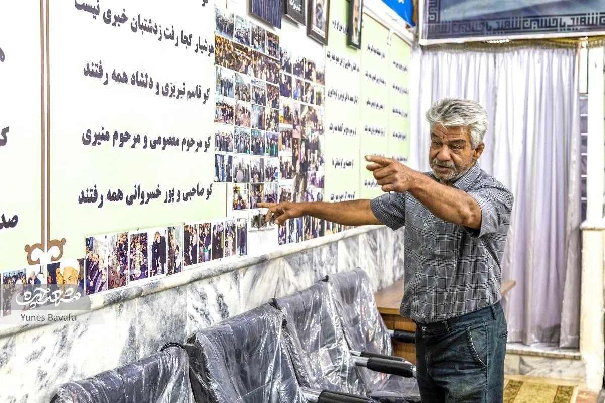 نام درگذشتگان محله آبکوه بر دیوار حسینیه ماندگار است