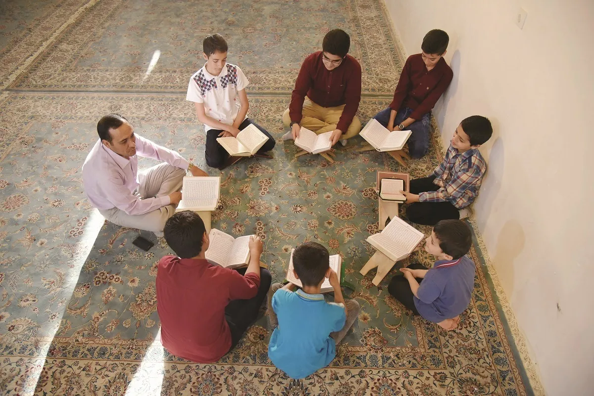 داوود خلوصی افتخار قرآن‌آموزی به ۶۰۰ شاگرد را دارد