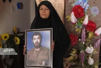 همسر ناشنوای جانباز محله الهیه، با سکوتش حرف می‌زند
