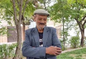 جان پناه شدن درخت توت در  سیل‌های خانه برانداز دهه ۳۰