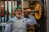 نانوای ۸۰ ساله محله تلگرد، قهرمان بدنسازی است