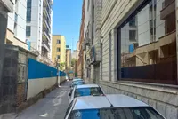 کوچه‌ای برای زائران در محله راه‌آهن