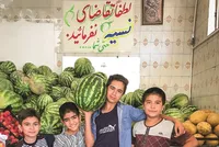 میوه‌فروش‌های کوچک محله مصطفی خمینی مشهد