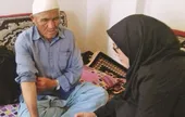 خیریه فاطمه&zwnj;الزهرای گلشهر هوای سالمندان محروم محله را دارد