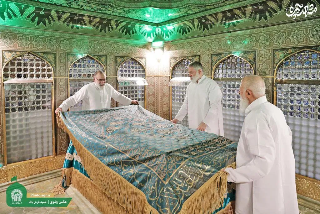 آیین غبارروبی مضجع مطهر رضوی (57)