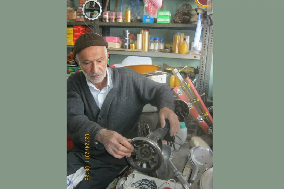 چرخ زندگی‌ام به چرخ خیاطی گره خورده