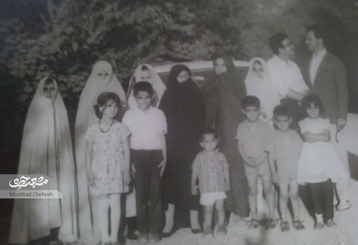 محمد کوچکزاده از قدیمیترین دندانسازهای مشهد است محمد کوچکزاده از قدیمیترین دندانسازهای مشهد است