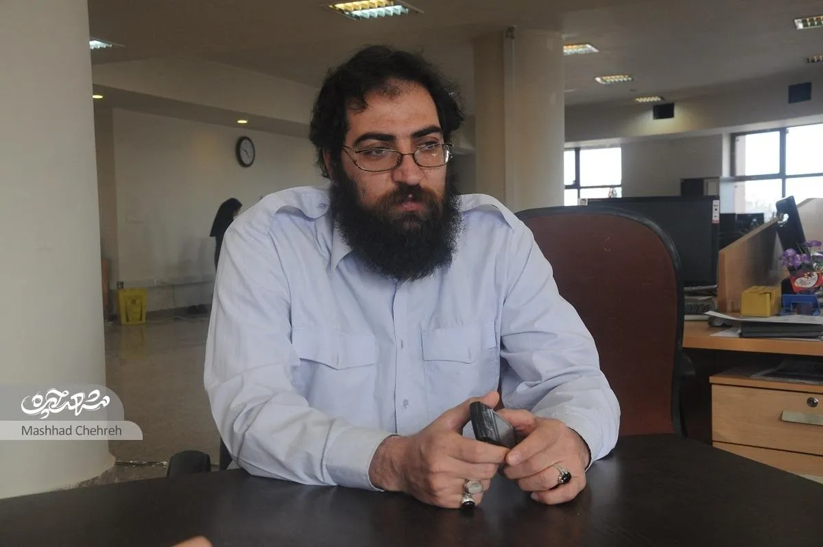 نیکو مثل علی‌آقا، شاعر جوان محله سیدی