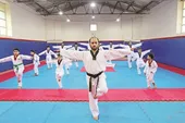 جلسه قرآن روی تاتامی