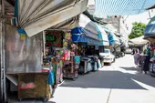 بازارچه وقفی &laquo;آق بابا&raquo;