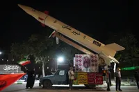 ماکت موشک غول‌‌پیکر، شب‌های مقاومت مشهد را متفاوت کرد