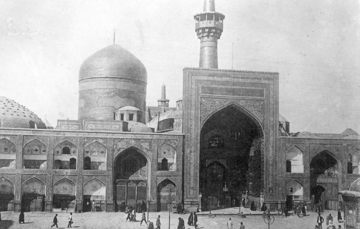 وصف حرم امام‌رضا (ع) در سفرنامه «الکس بارنز»