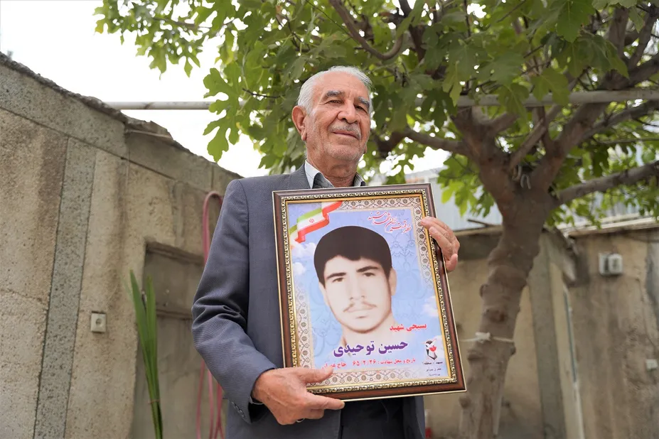 حسین که شهید شد دیگر کسی به احمدآقا، «آقاجان» نگفت!