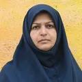 معلم محله اسماعیل‌آباد مدیر، معاون و آبدارچی هم هست