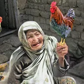 مونس خاله شهربانو، مرغ و خروس&zwnj;هایش هستند!