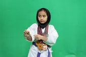 اخلاق&zwnj;مداری، درس اول کاراته به مهری&zwnj;ماه 9 ساله