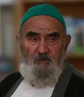 مهاجر واقف کتابخانه ۱۰ هزار جلدی