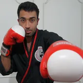 حمید سوقندی مربی و قهرمان کنگ&zwnj;فو کشوری است