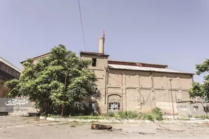 پنبه کارخانه نخریسی رشته شده است!