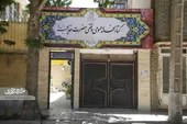 خانواده رضایی ۲ طبقه از منزلشان را وقف کتابخانه کردند
