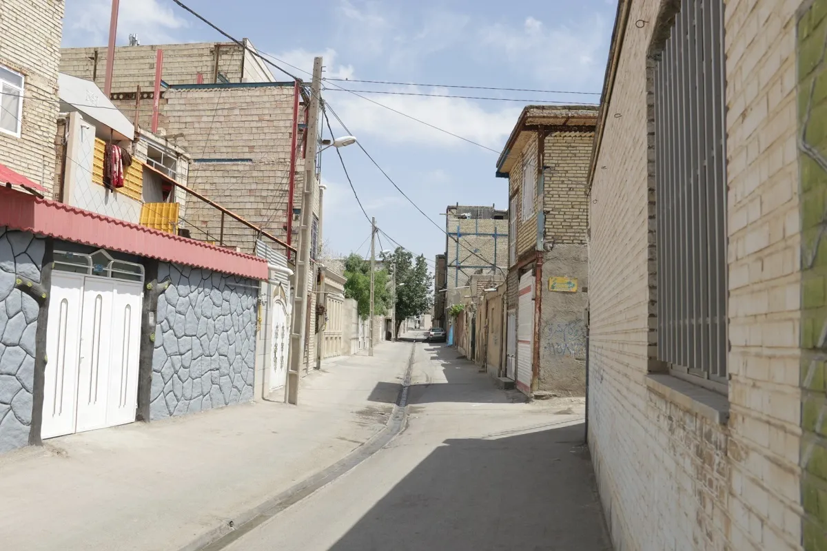 سایه کوره آجرپزی هنوز بر سر کوچه دهیاری است
