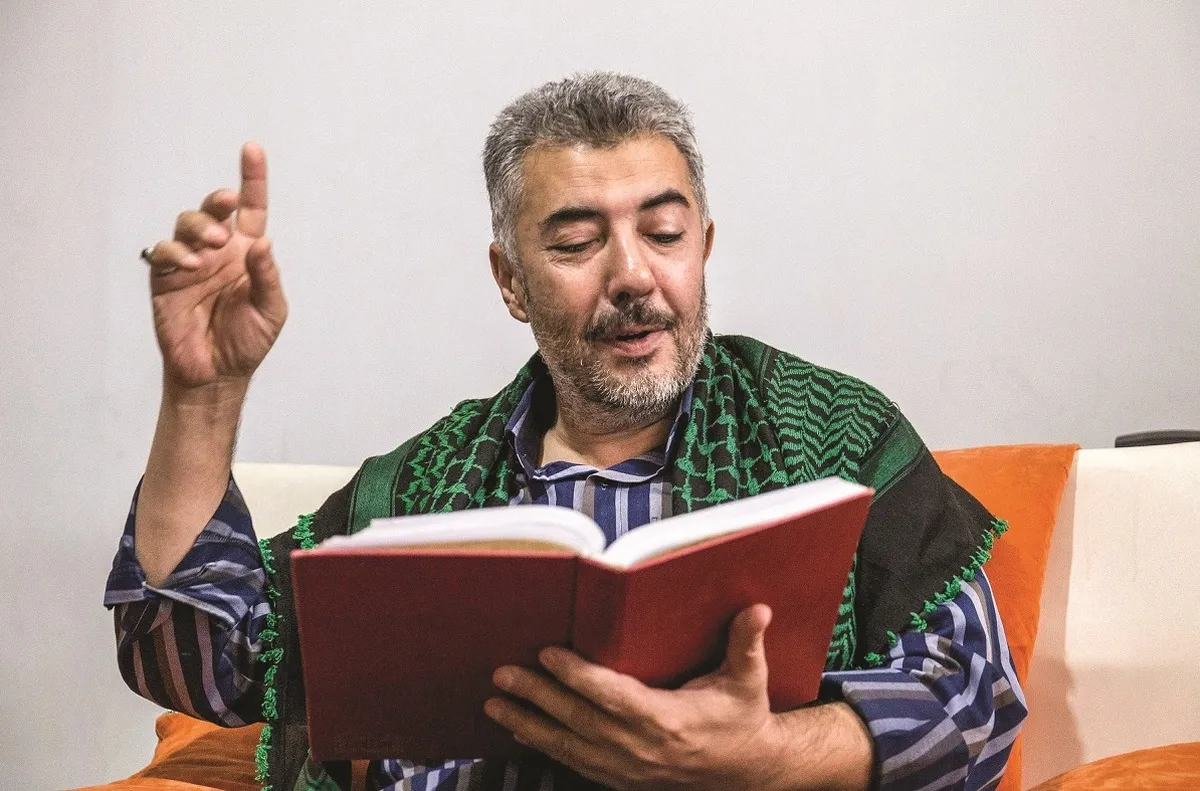 ۲ هزاردلار دادیم تا حرم اباعبدا... (ع) را جارو کنیم