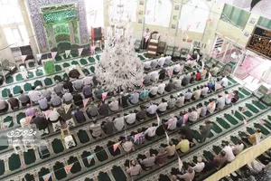 مسجد حاجی سرکه، عبادتگاهی در میان باغ‌ بود