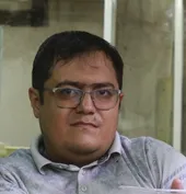 هادی پیوندی، توان&zwnj;یاب کارآفرین نان بازویش را می&zwnj;خورد