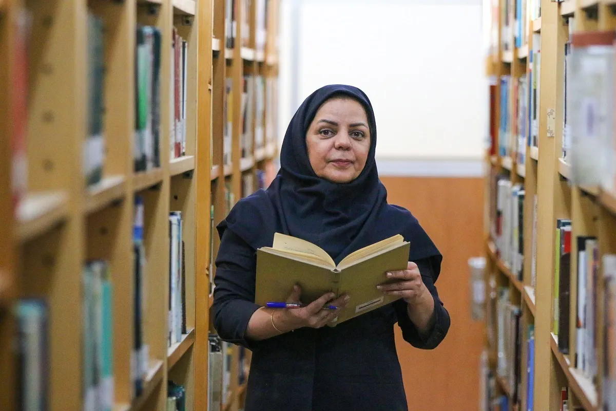 به‌خط‌ کردن کتاب‌ها از تهران تا مشهد