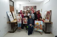 مهربانی نقاش ضامن آهو با کودکان محله حسین‌آباد