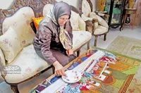 هنر در خانواده عزیز خانم موروثی است