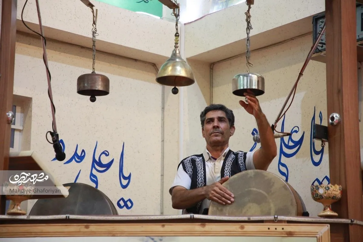 مرشد آداب‌دان
