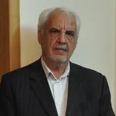 محمد تربتی&zwnj;فیض&zwnj;آباد از نخستین معلم&zwnj;های دوره راهنمایی است